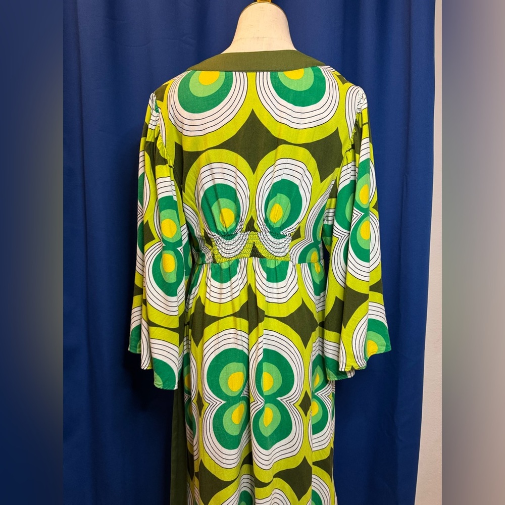 Green Patterned Maxi Dress - Picture 7 of 9